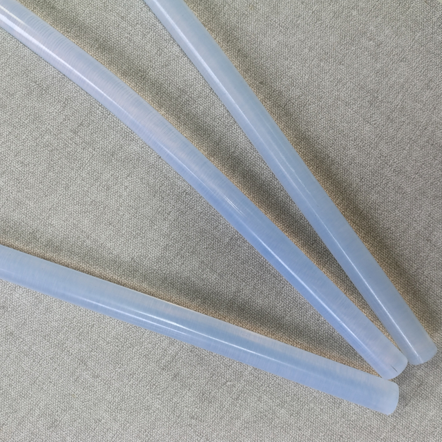 YH-95 White Hot Melt Glue Sticks Used for Sealing The Bottom of Paper Packaging Bags.